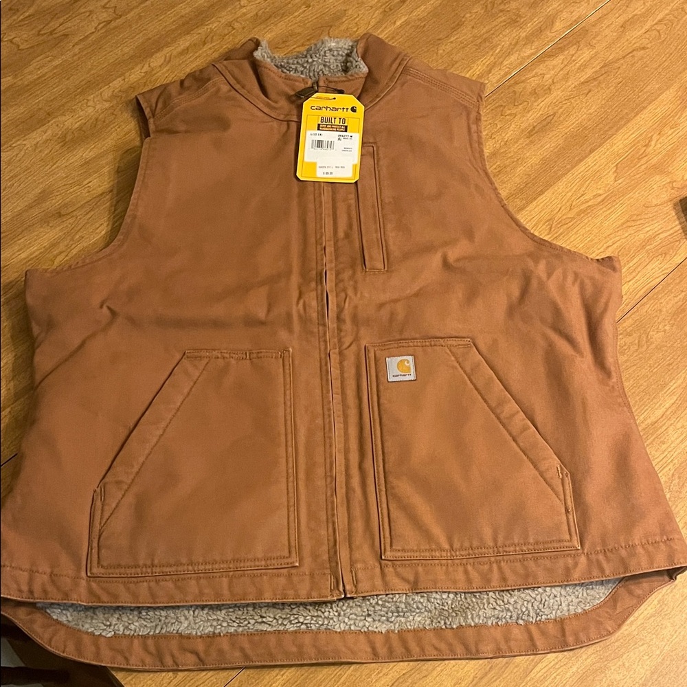 Carhartt woman’s Sherpa-lined mock neck Vest
